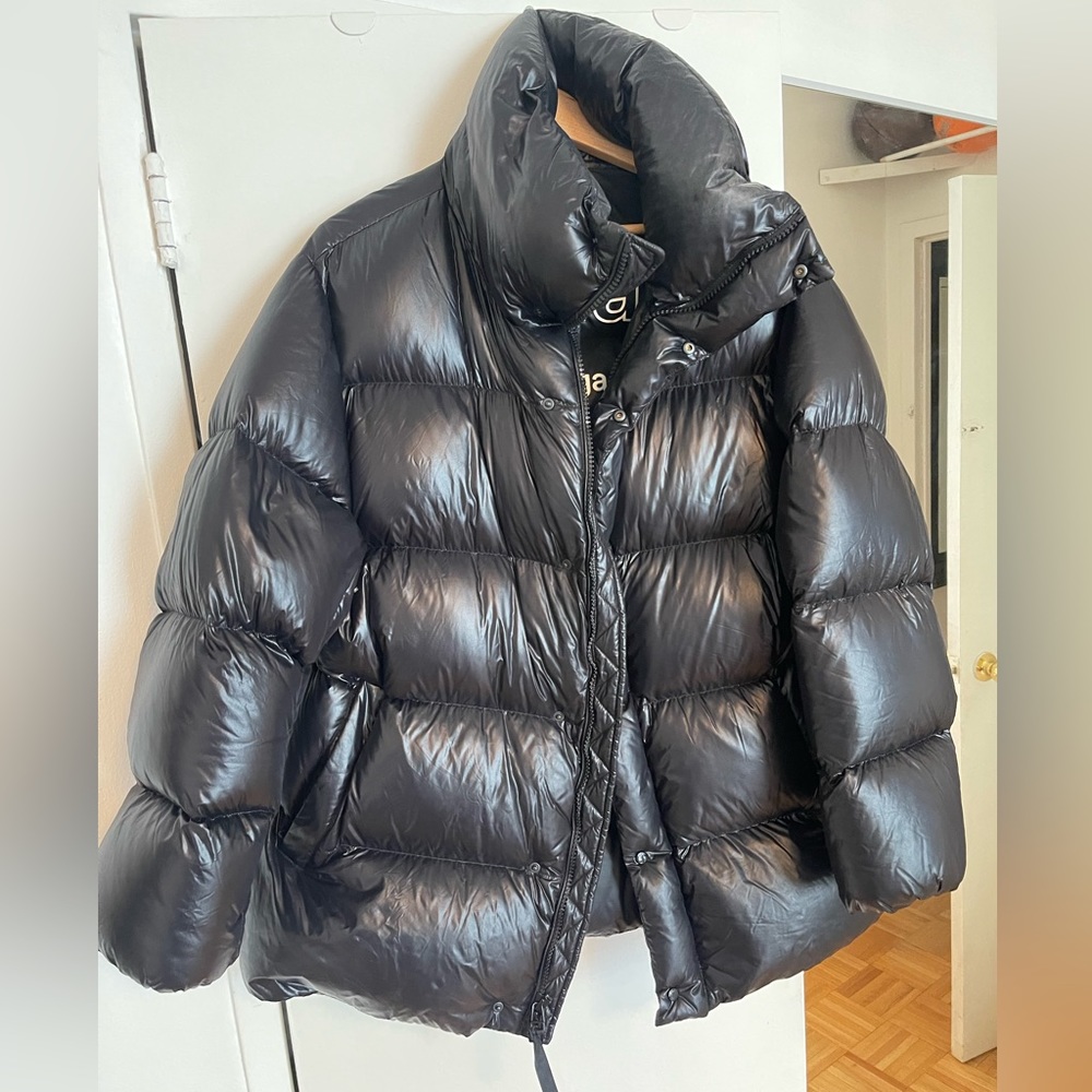 TNA mega puff size large